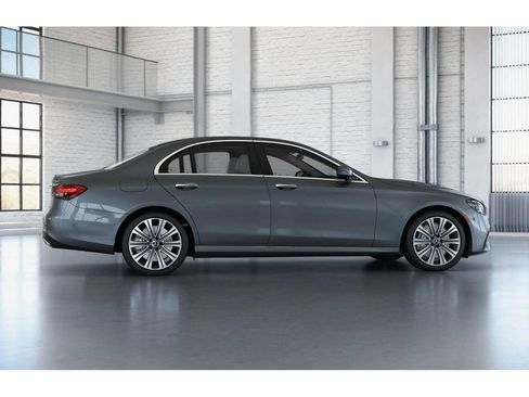Used 2023 Mercedes-Benz E 450 4MATIC Sedan image 18