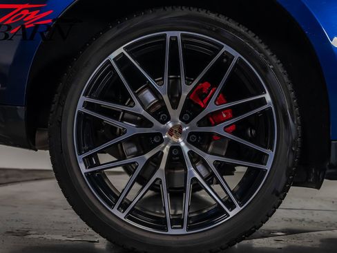 Used 2022 Porsche Macan S image 14