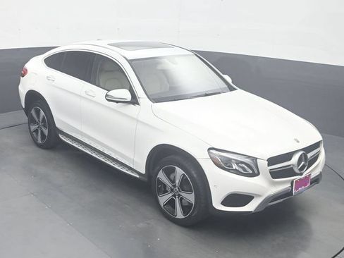 Used 2019 Mercedes-Benz GLC 300 4MATIC Coupe image 19