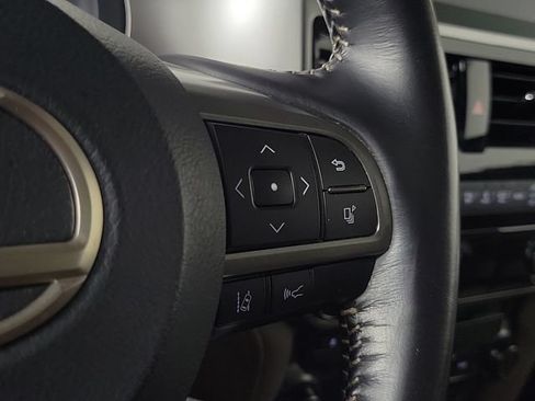 Used 2023 Lexus GX 460 Premium w/ Accessory Package AWD/4WD image 26