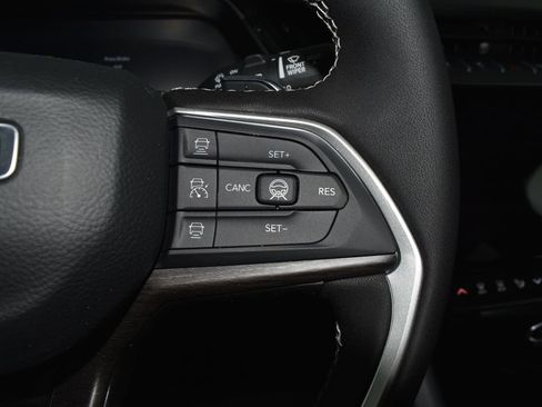 New 2026 Jeep Grand Cherokee Altitude AWD/4WD image 14