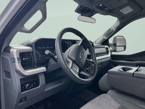 Used 2024 Ford F250 XLT AWD/4WD image 13