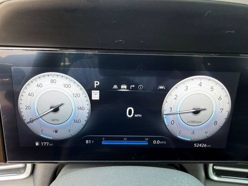 Used 2024 Hyundai Elantra SEL FWD image 28