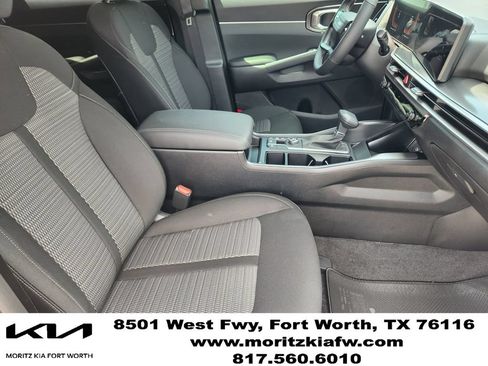 New 2026 Kia Sorento LX FWD image 10