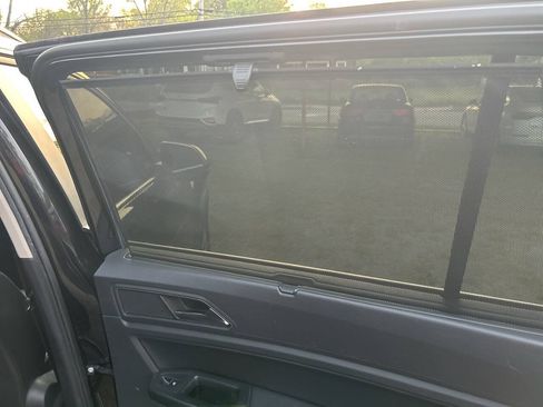 Used 2019 Volkswagen Atlas SE FWD image 22