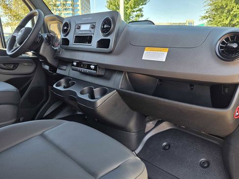 New 2026 Mercedes-Benz Sprinter 2500 image 10