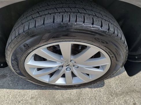 Used 2018 Volvo XC90 T6 Momentum w/ Convenience Package AWD/4WD image 37