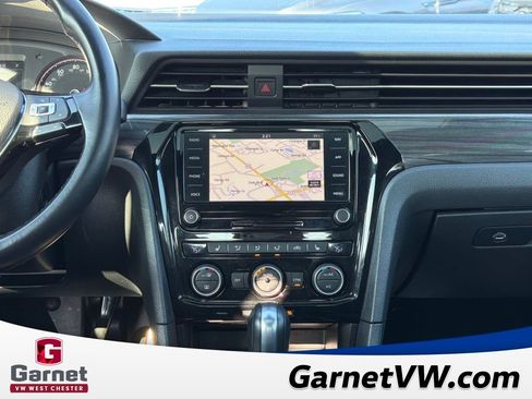 Used 2021 Volkswagen Passat 2.0T R-Line image 19