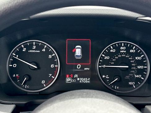 Certified 2025 Subaru Crosstrek 2.5i Premium AWD/4WD image 27