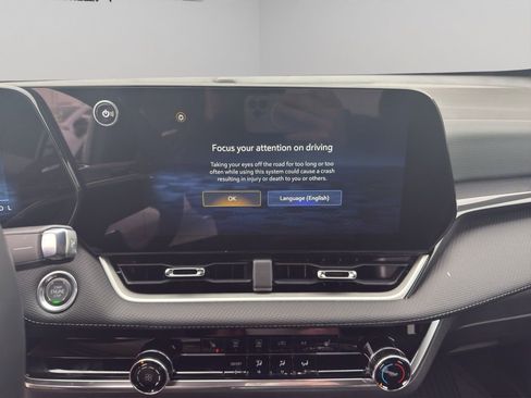 New 2026 Chevrolet Equinox LT image 17