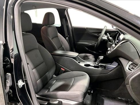 Used 2024 Chevrolet Malibu LT image 28