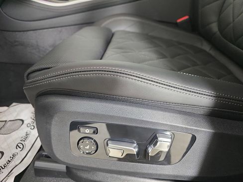 New 2026 BMW X5 xDrive40i w/ Climate Comfort Package image 28