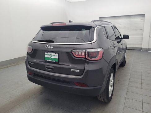 Used 2020 Jeep Compass Latitude w/ Cold Weather Group AWD/4WD image 9
