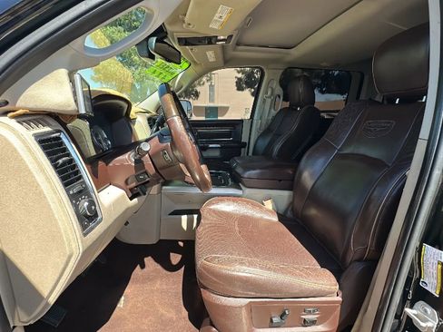 Used 2016 RAM 2500 Longhorn w/ Convenience Group AWD/4WD image 12
