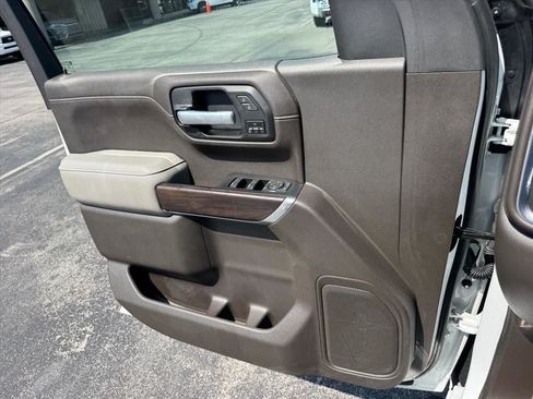 Used 2021 GMC Sierra 1500 SLT AWD/4WD image 21