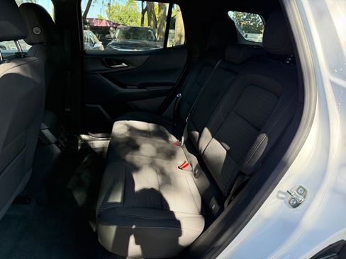 Used 2025 Chevrolet Equinox LT image 33