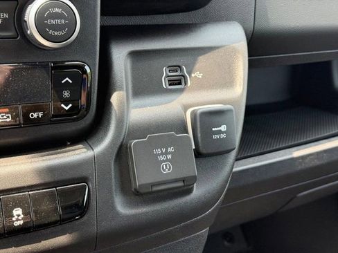 New 2025 RAM ProMaster 2500 w/ Premium Convenience Group image 20