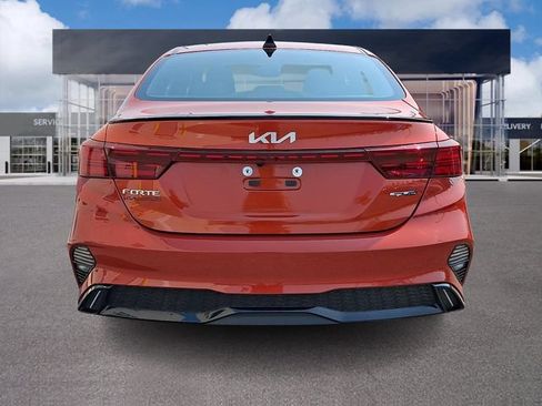 Used 2023 Kia Forte GT-Line w/ GT-Line Premium Package FWD image 5