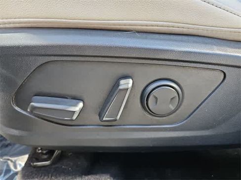 Certified 2025 Hyundai Tucson SEL image 17