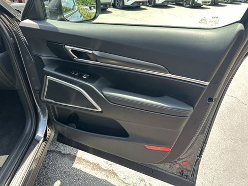 Certified 2024 Kia Telluride S AWD/4WD image 17
