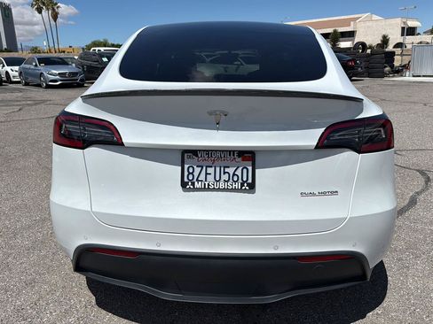 Used 2022 Tesla Model Y Performance AWD/4WD image 7