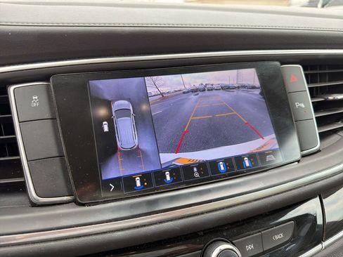 Used 2020 Buick Enclave Essence w/ Sound and Sites Package image 21