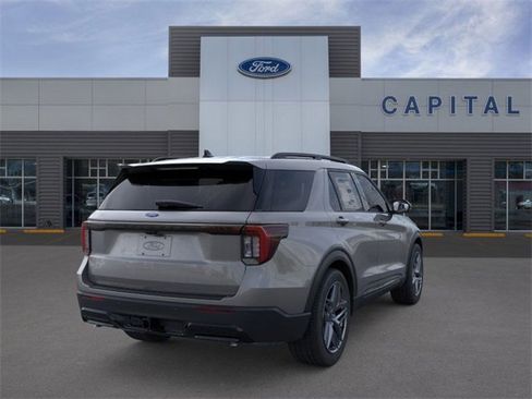 New 2026 Ford Explorer ST-Line w/ ST-Line Street Pack image 8