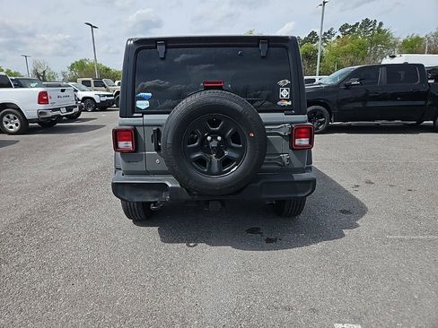Used 2023 Jeep Wrangler Sport image 6