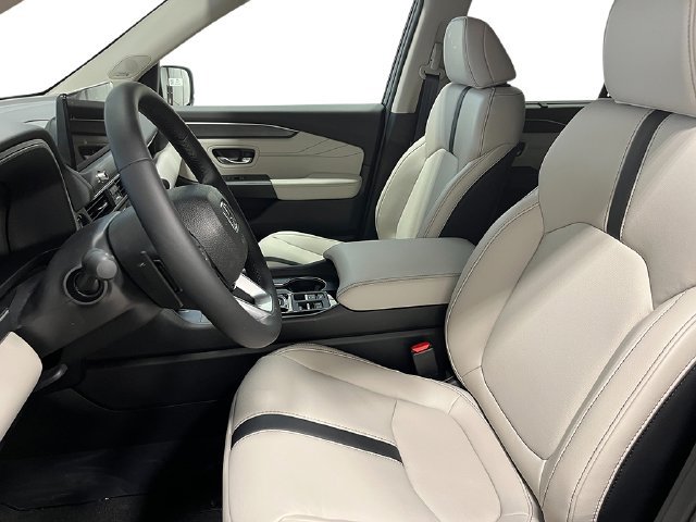 New 2026 Honda Pilot Touring image 15