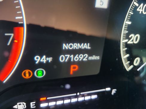 Used 2023 Honda Civic Sport image 26