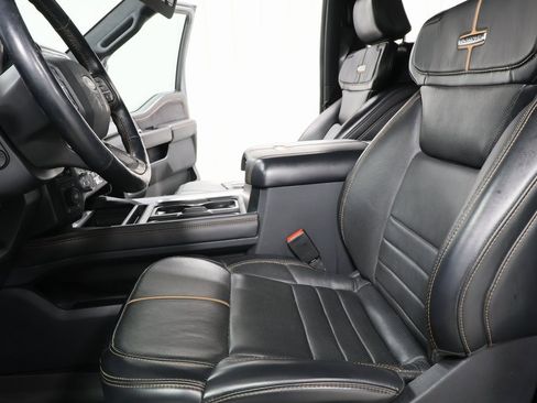 Used 2024 Ford F250 Platinum image 22