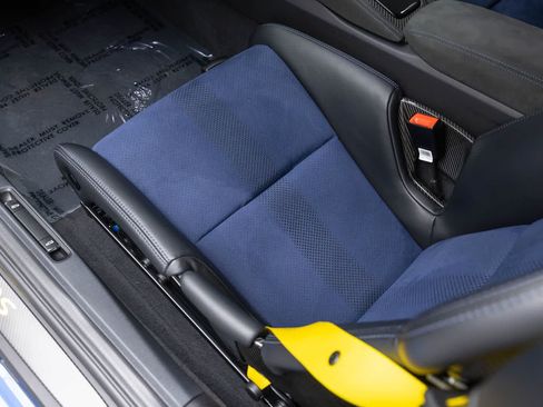 Used 2025 Porsche 718 Cayman GT4 RS RWD image 25