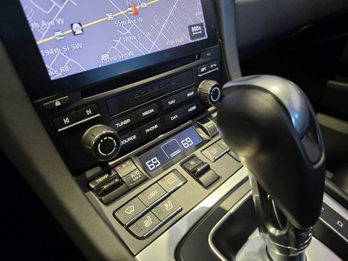 Used 2017 Porsche 911 Carrera 4S image 31