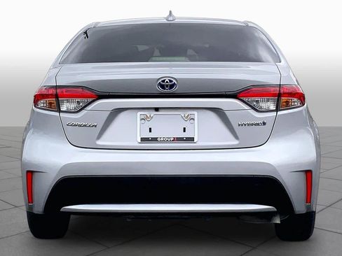 Used 2022 Toyota Corolla LE FWD image 5