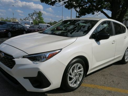 Used 2024 Subaru Impreza 2.0i AWD/4WD image 2