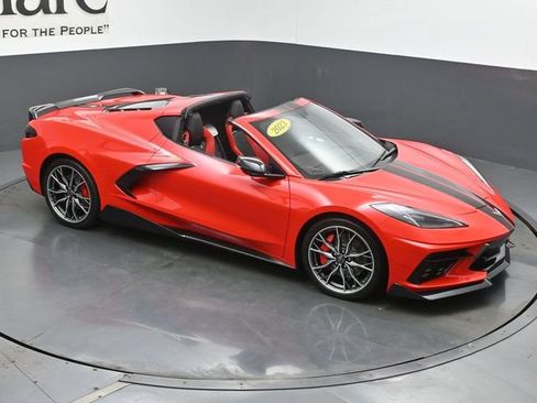 Used 2023 Chevrolet Corvette Stingray Preferred Cpe w/ Z51 Performance Package RWD image 40
