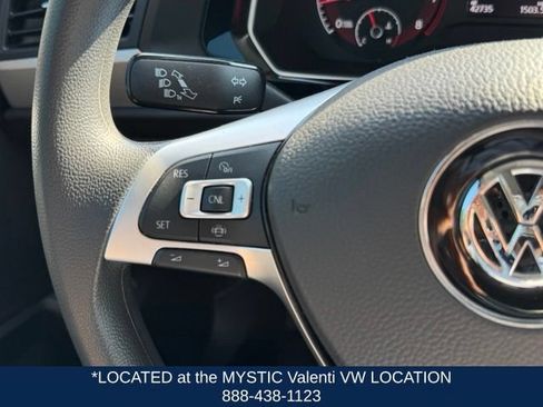 Certified 2021 Volkswagen Jetta FWD image 34