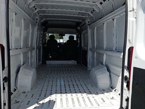 Used 2023 RAM ProMaster 3500 FWD image 7