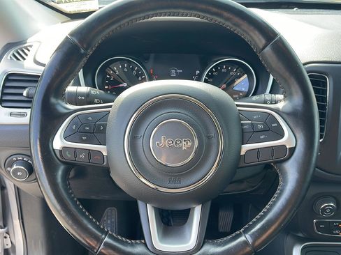 Used 2020 Jeep Compass Latitude w/ Popular Equipment Group AWD/4WD image 22