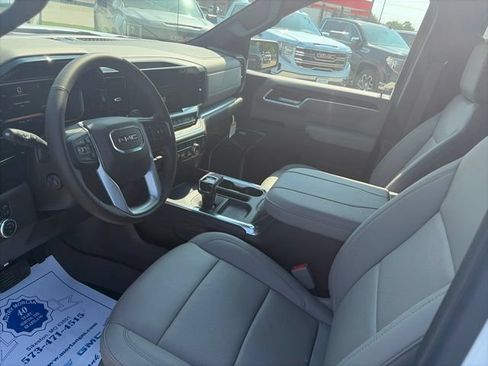 New 2026 GMC Sierra 1500 SLT w/ SLT Premium Plus Package AWD/4WD image 16