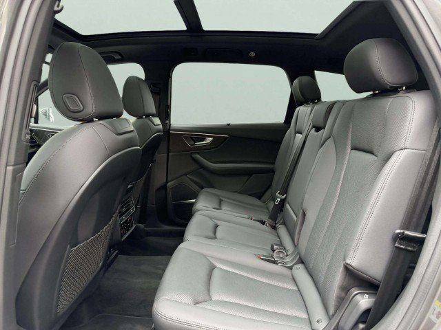 Used 2021 Audi Q7 3.0T Premium Plus w/ Executive Package AWD/4WD image 24
