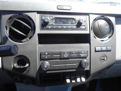 Used 2023 Ford F650 2WD Regular Cab Super Duty image 12