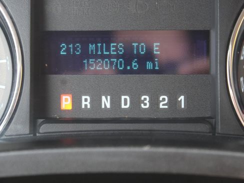 Used 2010 Ford F150 XLT image 5