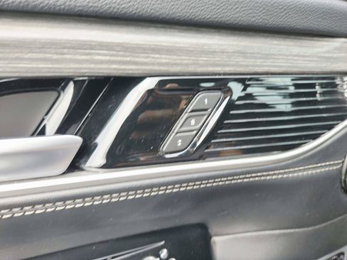 Used 2024 Jeep Wagoneer Series III w/ Premium Group I AWD/4WD image 41