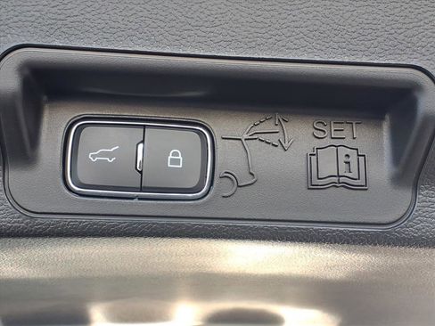 Used 2023 Ford Explorer XLT w/ Equipment Group 202A image 32