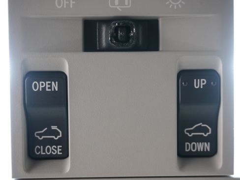 Used 2017 Toyota RAV4 XLE w/ Plus Special Value Package FWD image 22