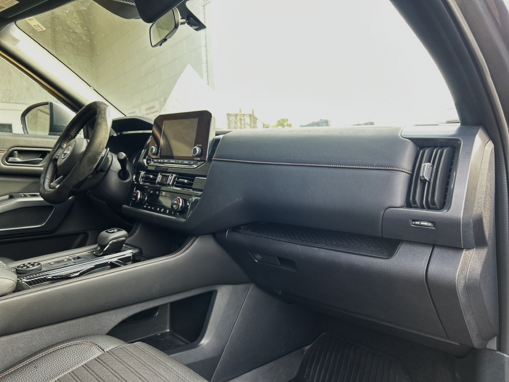 Used 2025 Nissan Pathfinder Rock Creek AWD/4WD image 16