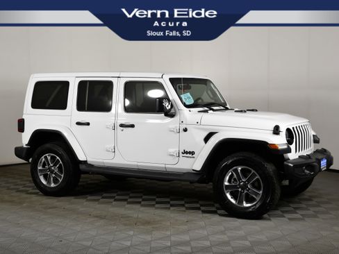 Used 2020 Jeep Wrangler Unlimited Sahara AWD/4WD image 1