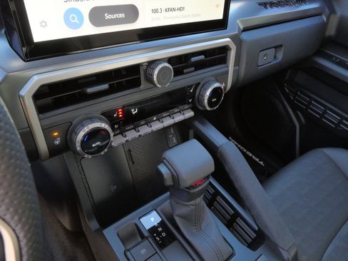 Certified 2026 Toyota Tacoma TRD Off-Road w/ TRD Off Road Premium Package AWD/4WD image 24