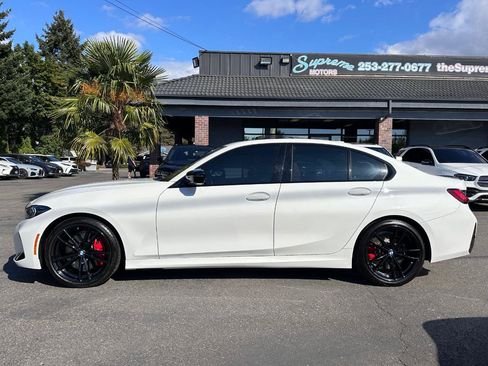 Used 2024 BMW 330i Sedan w/ M Sport Package RWD image 3